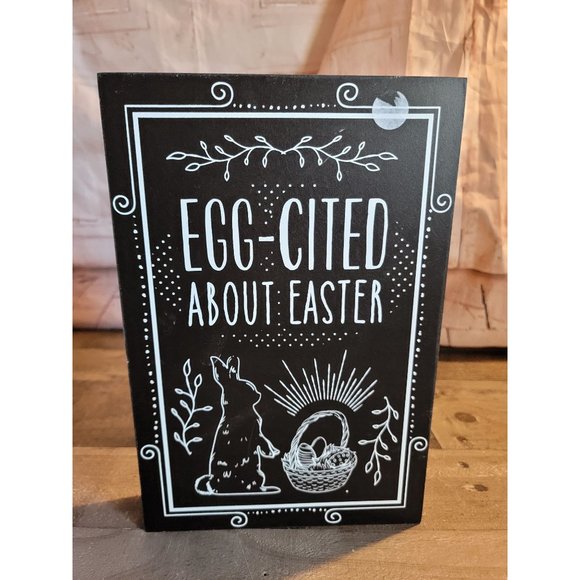 Egg cited about Easter bunny egg basket Wooden wall decor - Picture 2 of 5